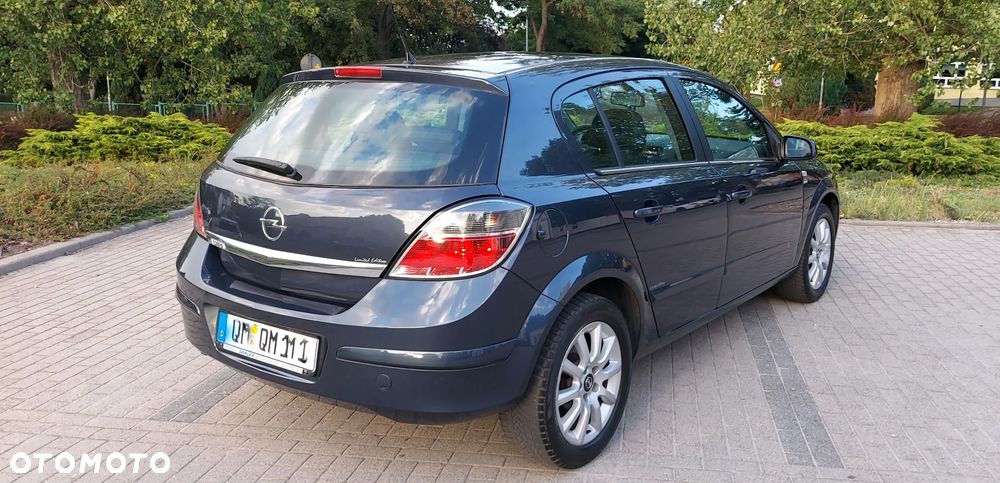 Opel Astra 1.8 Edition - 22
