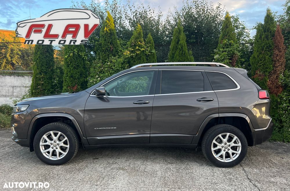 JEEP Cherokee 2020 — imagine 32