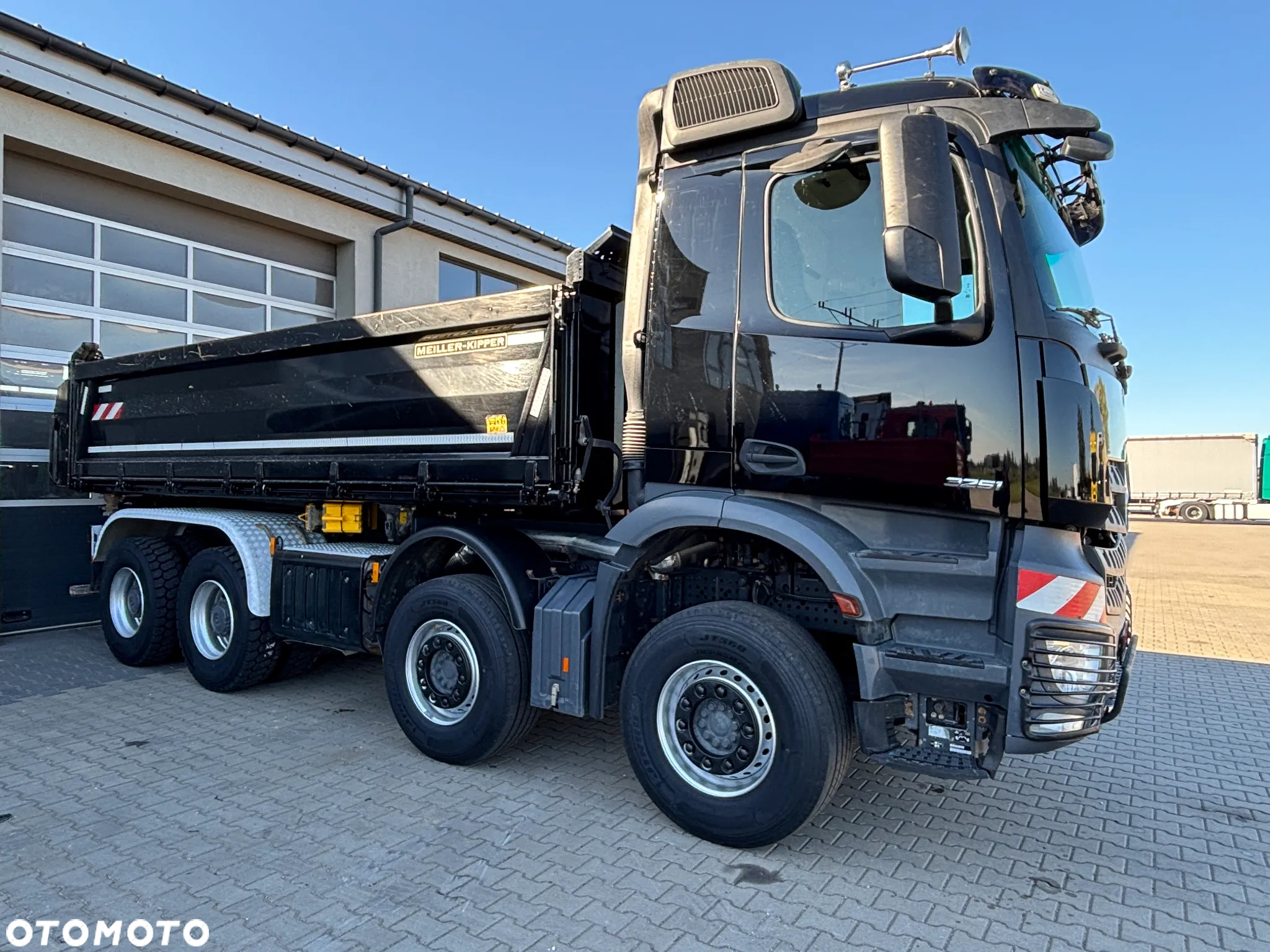 Mercedes-Benz AROCS 3251 8x4 Hydroburta Meiller Kiper (3248, 3243, 3245, 3246) - 2