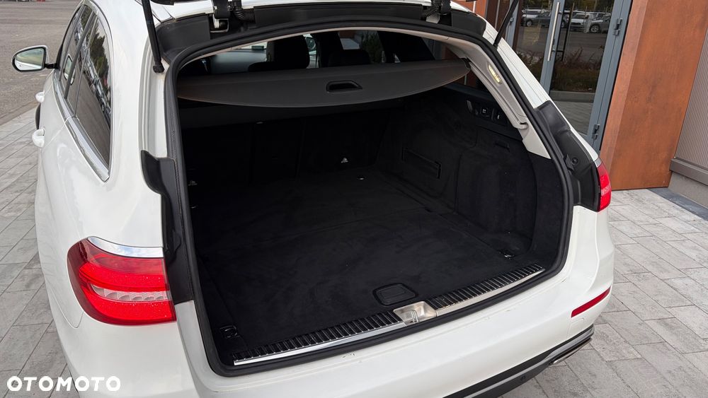 Mercedes-Benz Klasa E 200 4-Matic 9G-TRONIC - 18