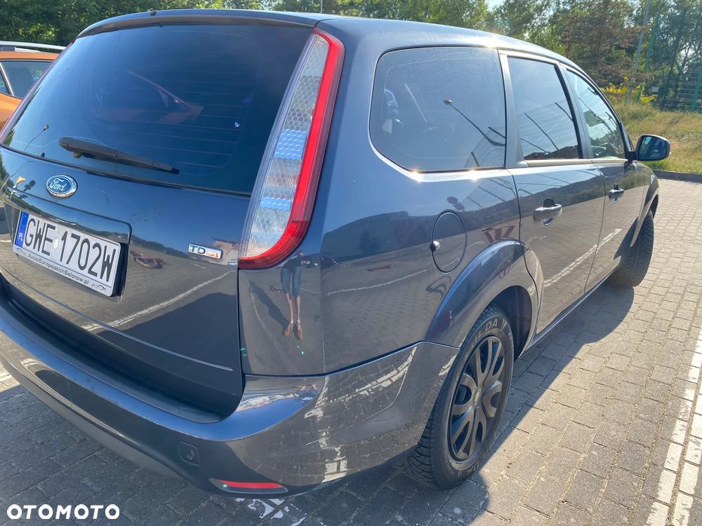 Ford Focus 1.6 TDCi Ambiente - 3