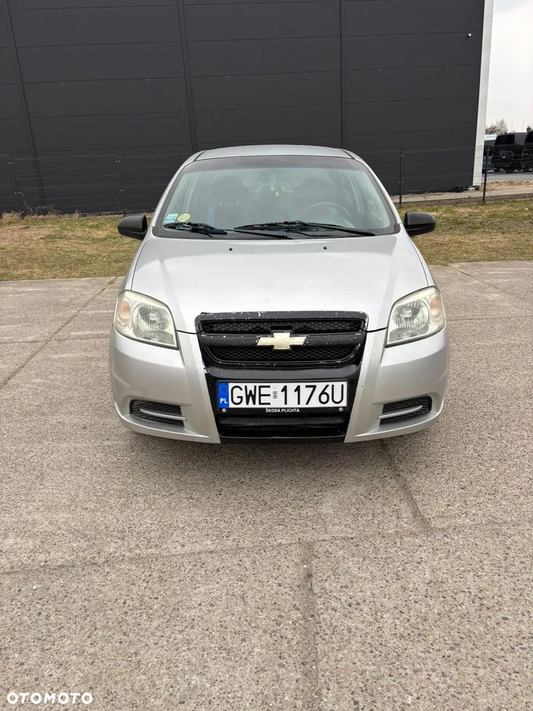 Chevrolet Aveo 1.2 16V Base - 3