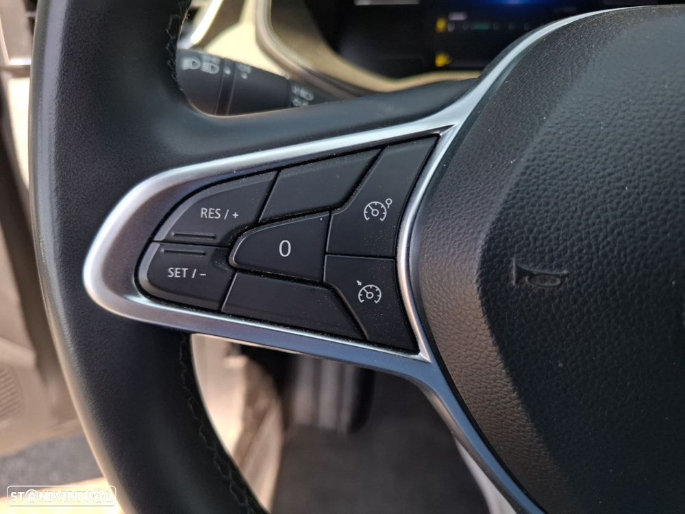 Renault Clio 1.0 TCe Techno Bi-Fuel - 16