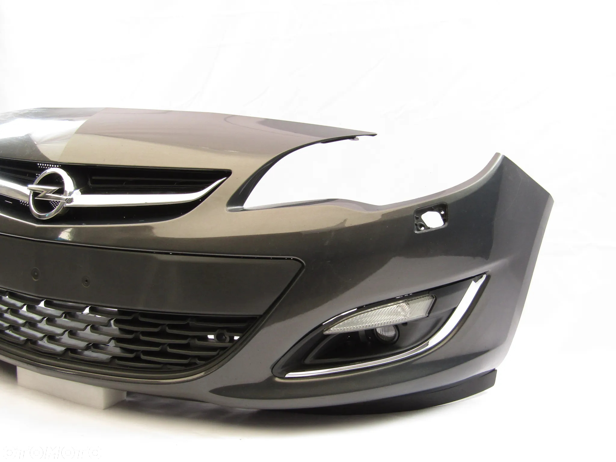 Zderzak przedni Opel Astra J 12-15  Sprysk. + Atrapa Lakier GWH - 9