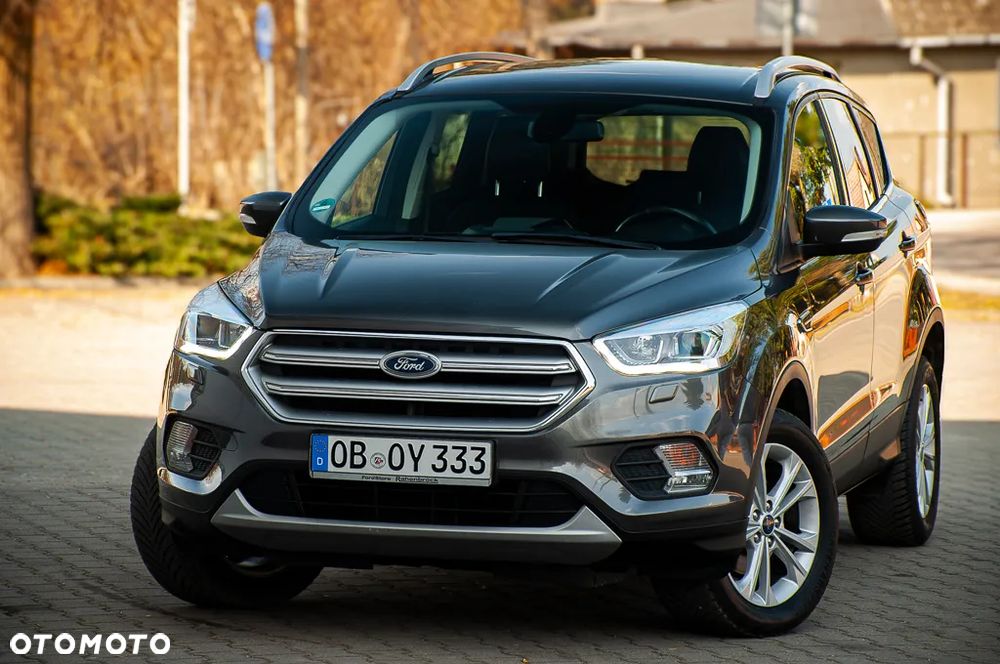 Ford Kuga 1.5 EcoBoost 2x4 Cool & Connect - 14