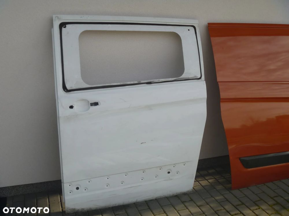 FORD TRANSIT TOURNEO CUSTOM DRZWI TYLNE LEWE SUWANE - 4