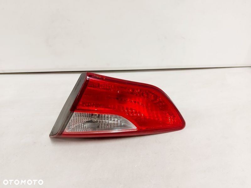 hyundai i30 ii lampa prawa tył w klapę 92404-a50 - 1