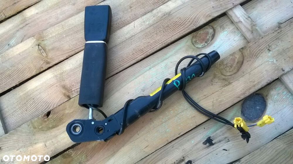 MERCEDES W221 S-KLASA DOPINACZ NAPINACZ PASA PRAWY - 1