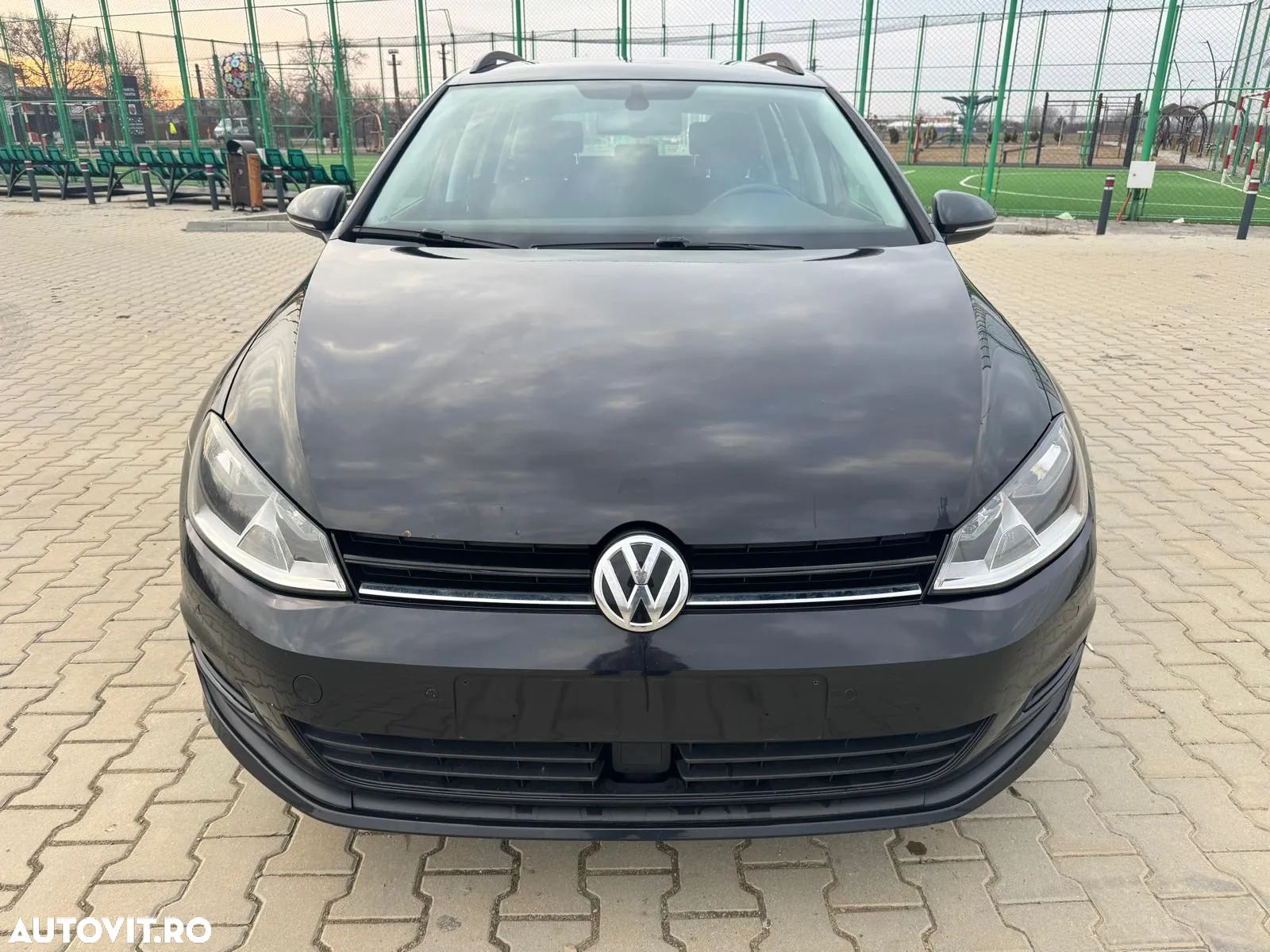 Volkswagen Golf 1.6 TDI BlueMotion Technology Trendline - 1