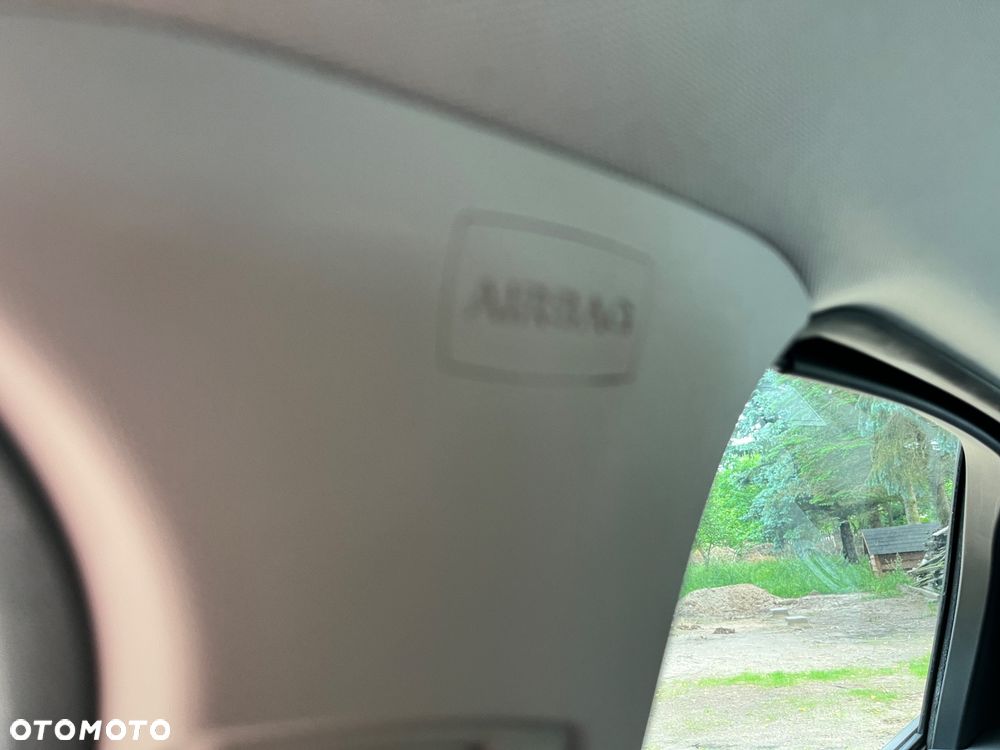 Ford Focus 1.6 Trend - 35