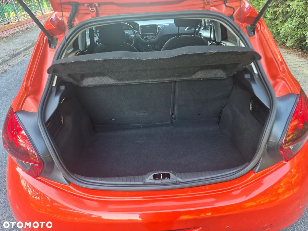 Peugeot 208 PureTech 82 Start & Stop Style - 18