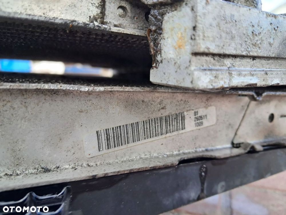 mercedes w207 2.2 cdi pas przedni chłodnice wentylator - 8