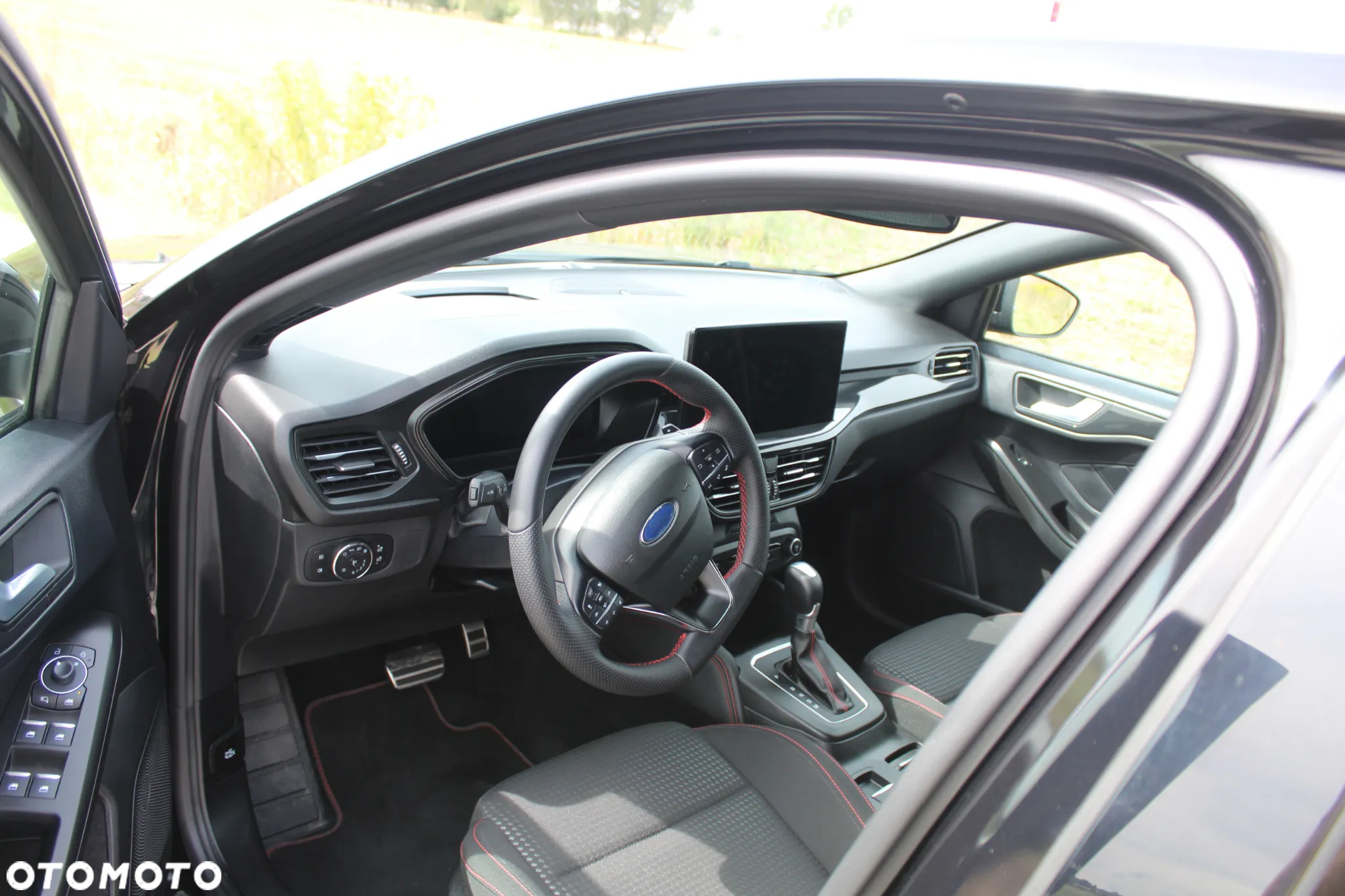 Ford Focus 1.0 EcoBoost Hybrid ST-LINE X - 23