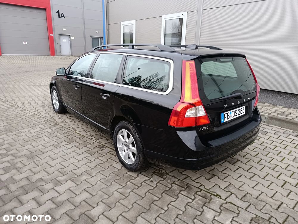 Volvo V70 2.5T Momentum - 11