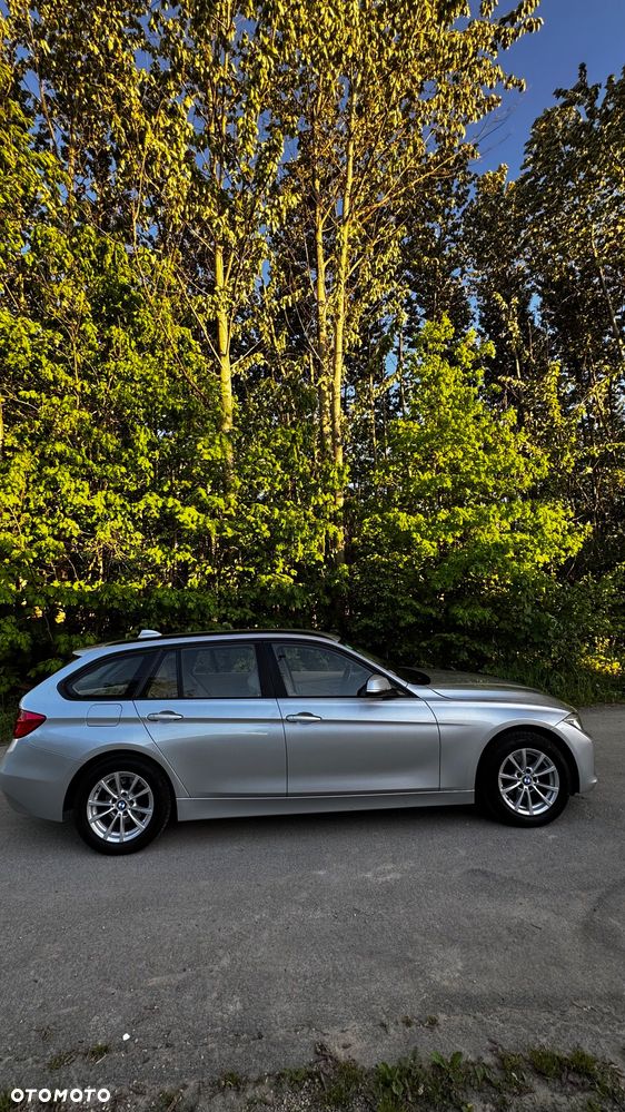 BMW Seria 3 318d DPF Edition Lifestyle - 5