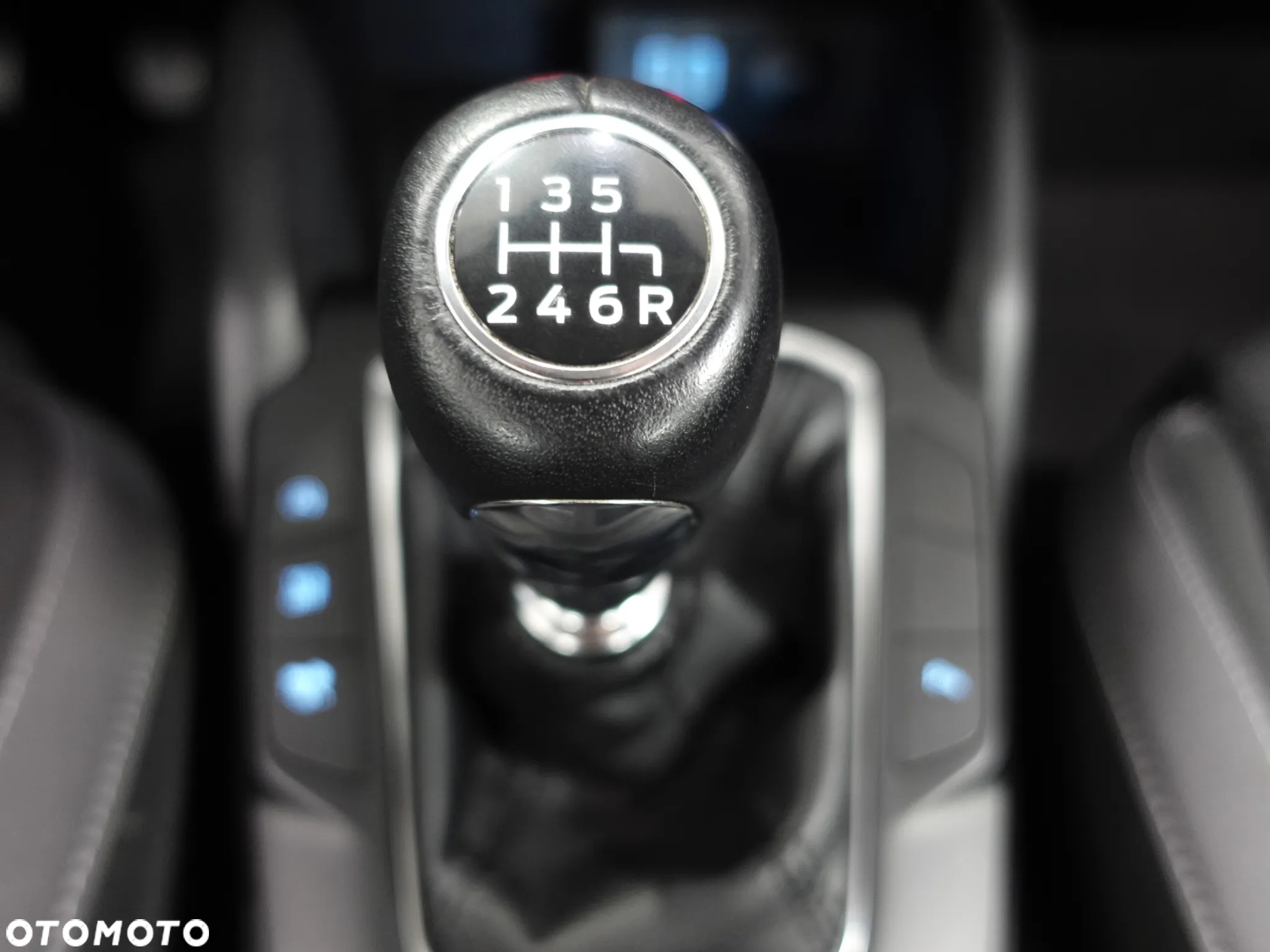 Ford Focus 1.0 EcoBoost mHEV Active - 36