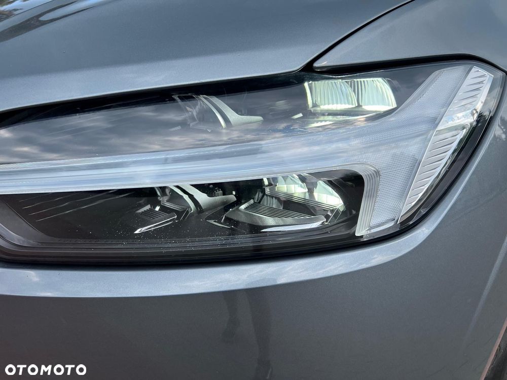 Volvo XC 60 B4 B Momentum Pro - 6