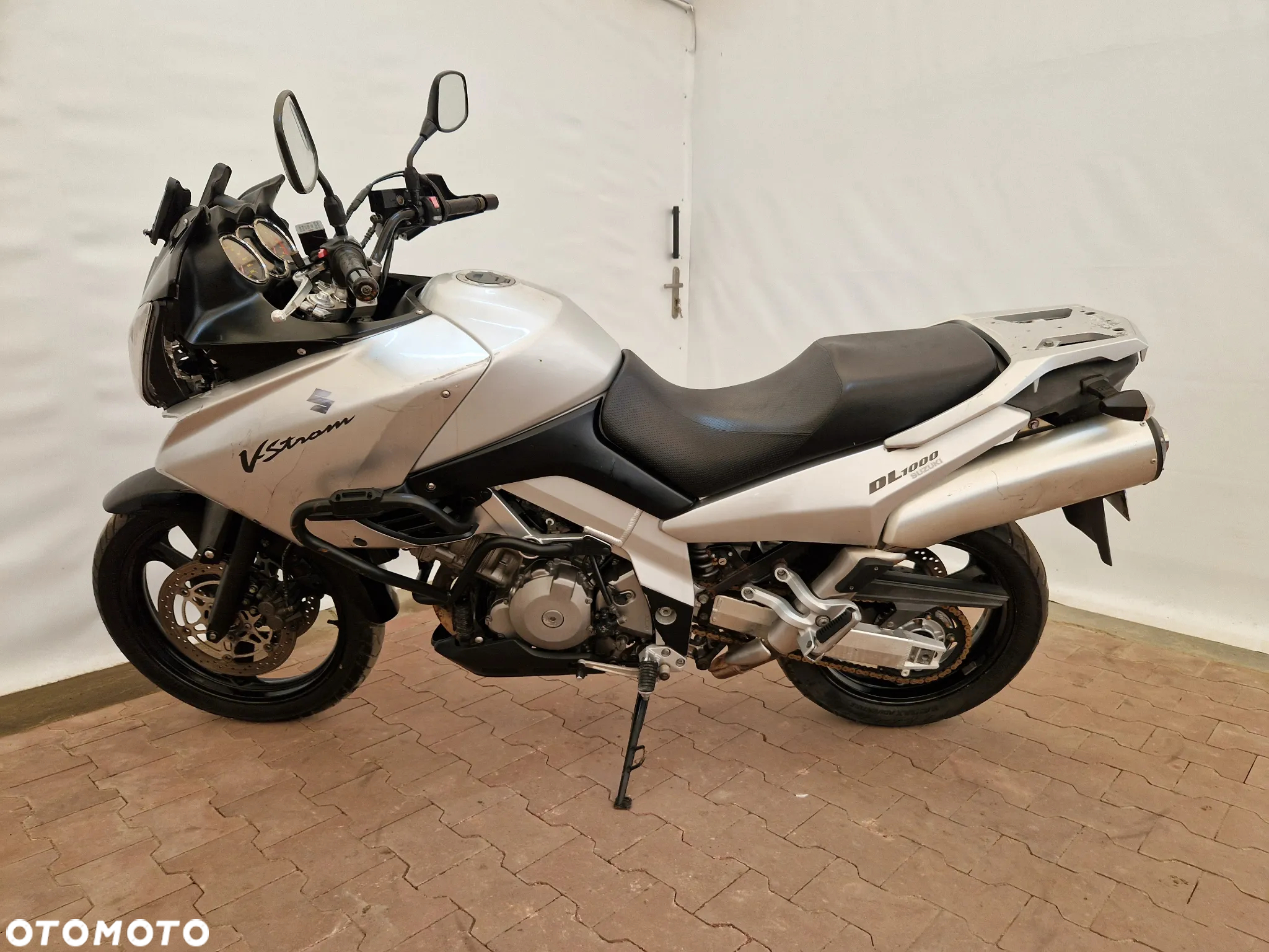 Suzuki DL - 4