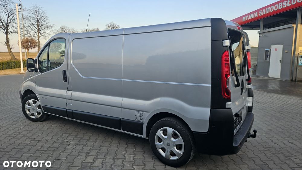 Renault Trafic - 12