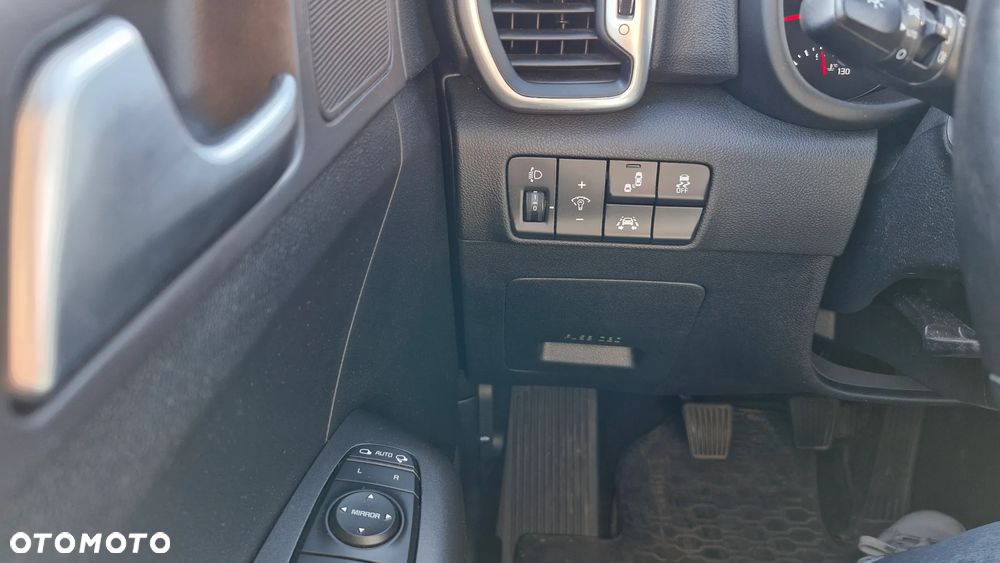 Kia Sportage 1.6 GDI 2WD DREAM-TEAM EDITION - 14