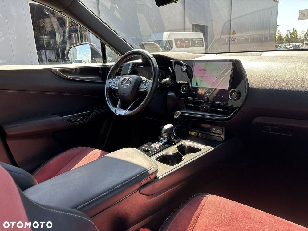 Lexus NX - 14