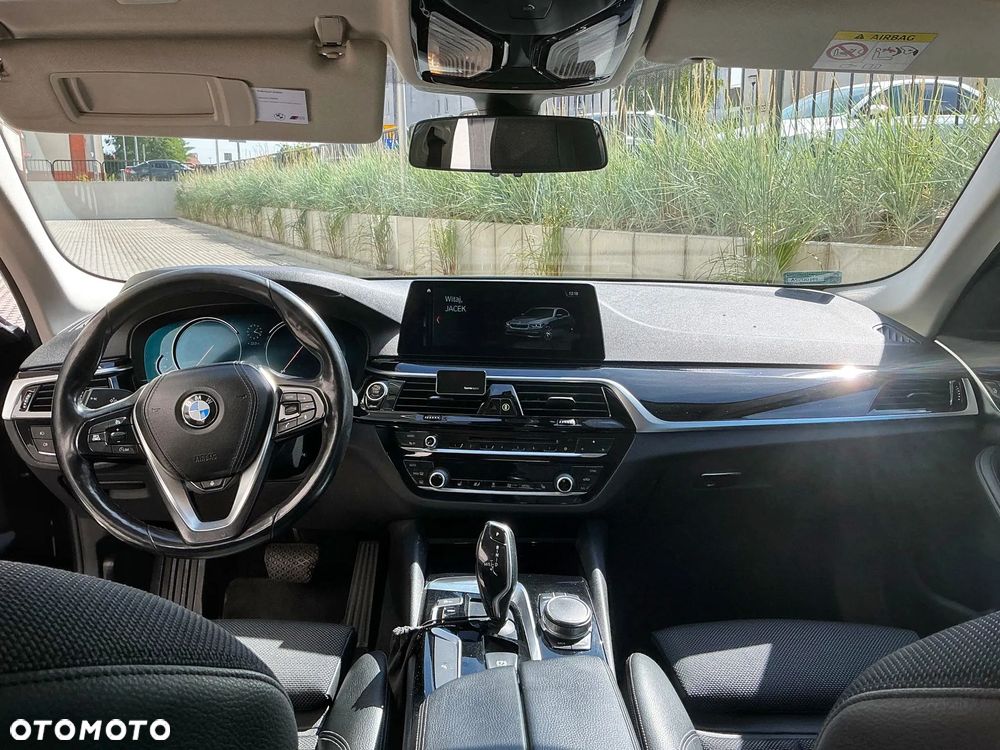 BMW Seria 5 520d - 12