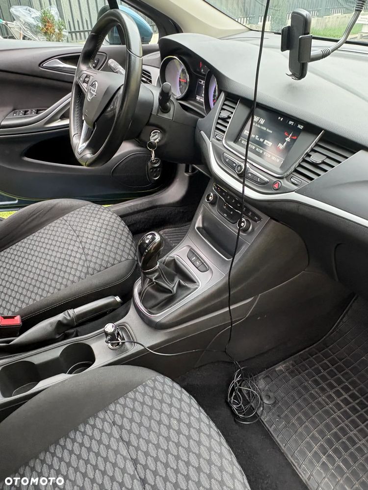 Opel Astra - 11