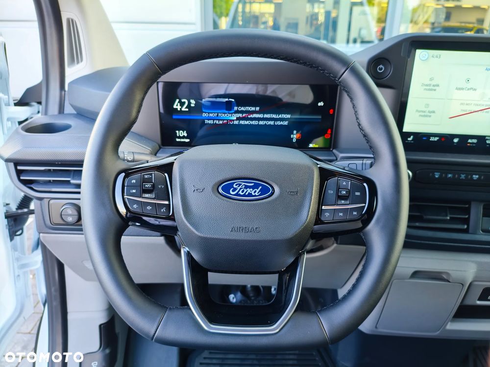 Ford E-Transit Custom - 10