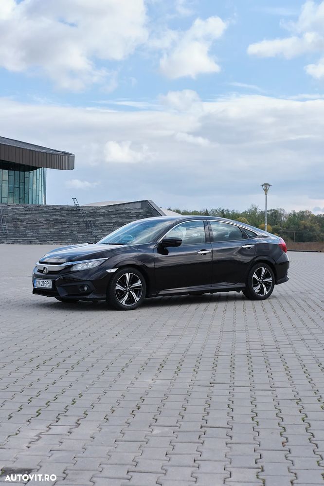 Honda Civic 1.5 VTEC Turbo CVT Prestige - 28