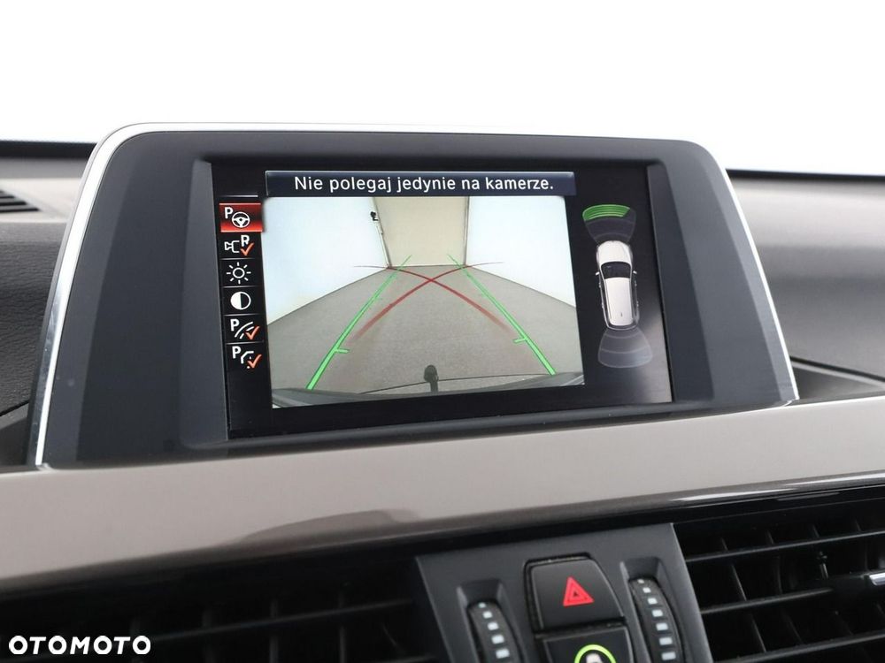 BMW X1 sDrive20i GPF xLine - 25