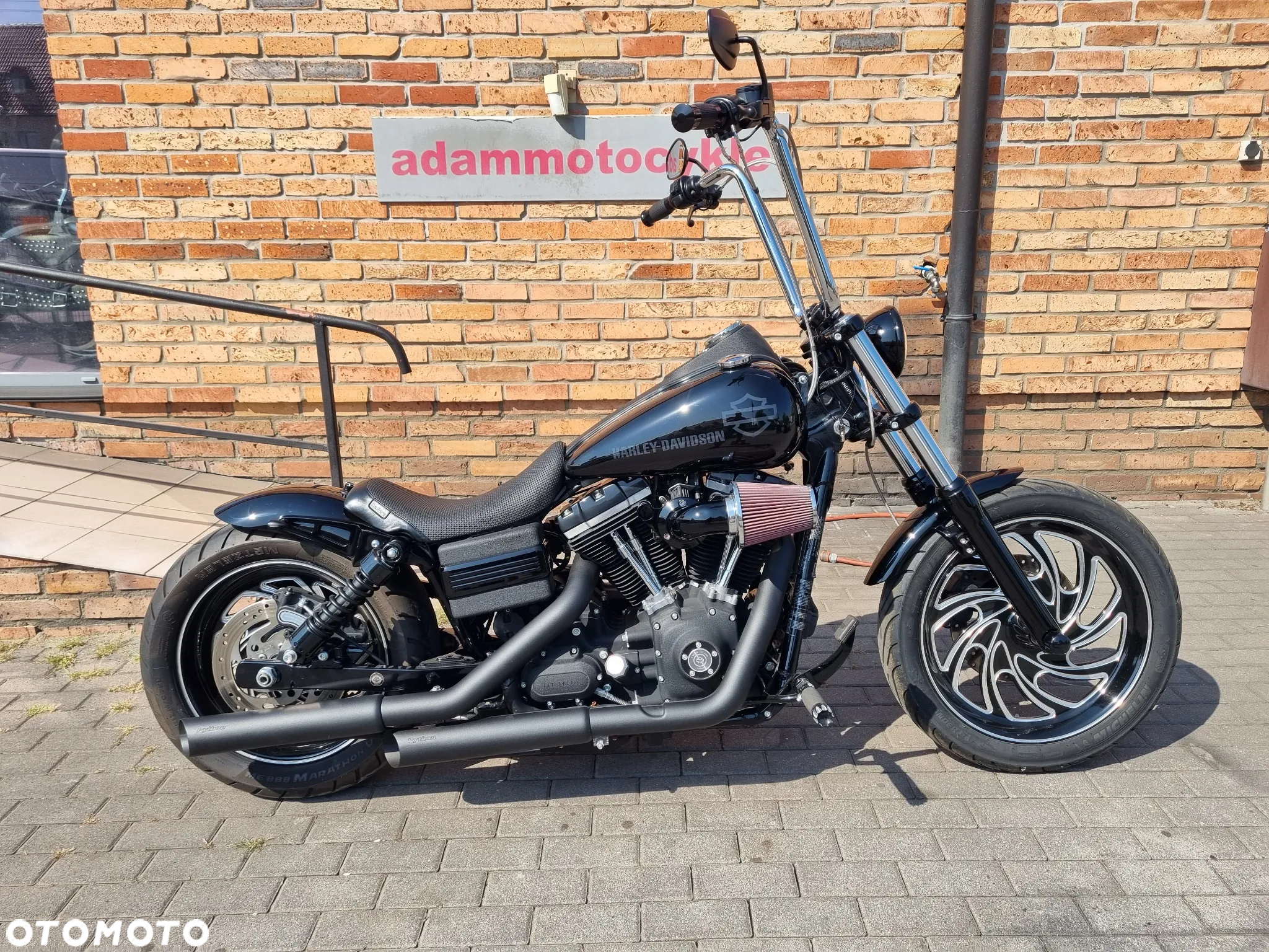 Harley-Davidson Dyna Street Bob - 22