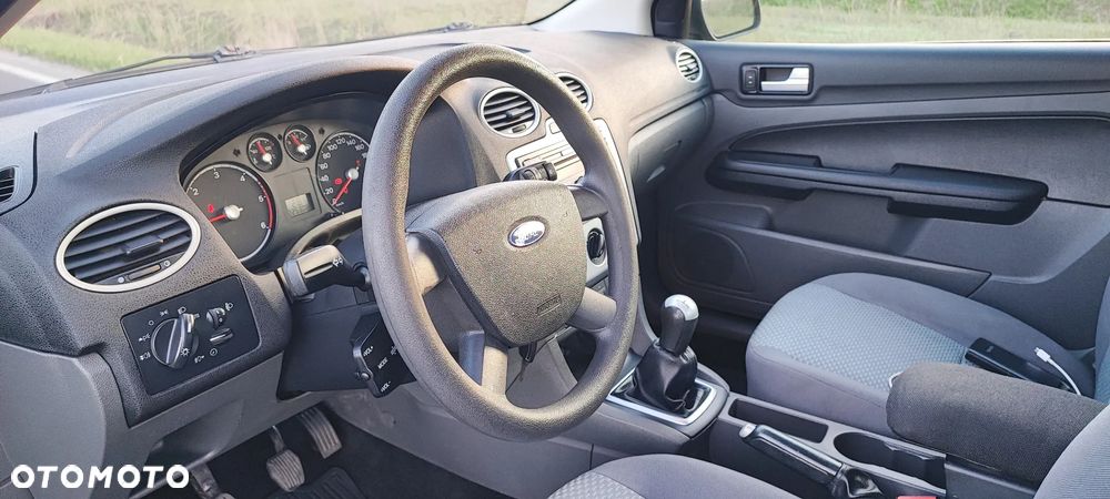 Ford Focus 1.6 TDCi Sport - 16