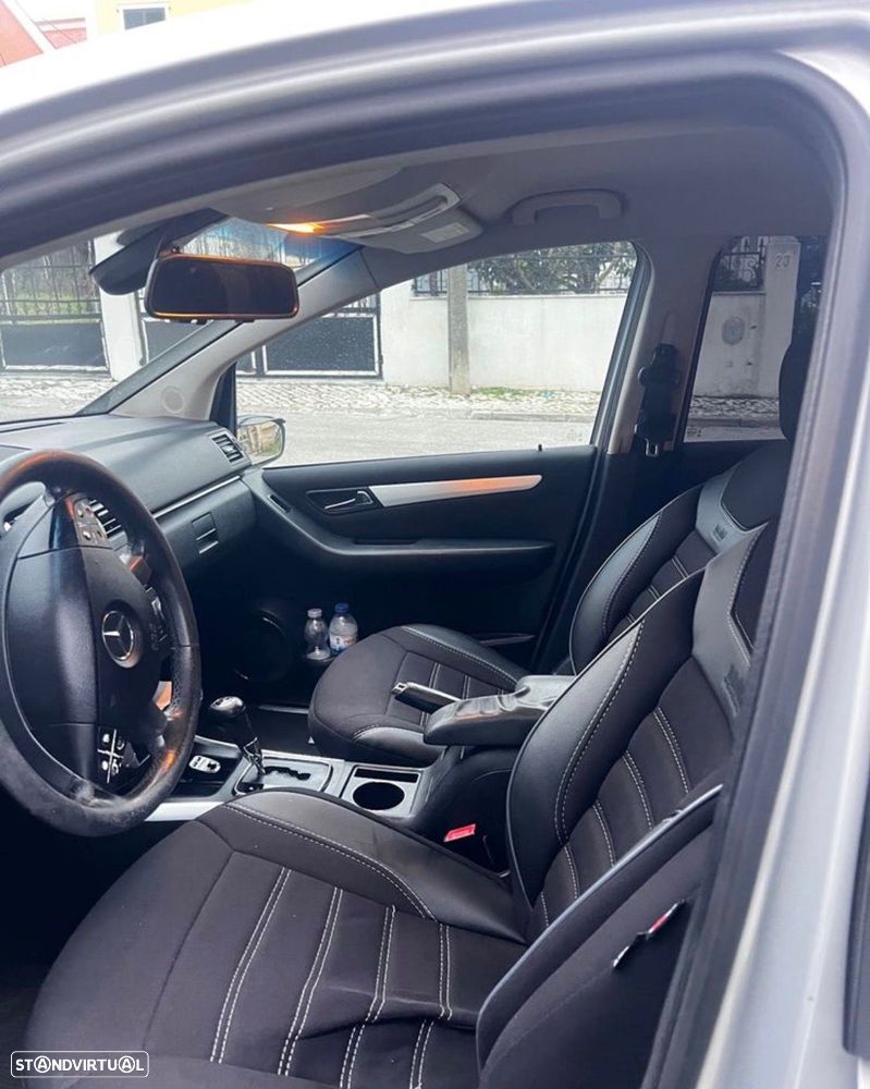 Mercedes-Benz B 200 CDI Autotronic - 8