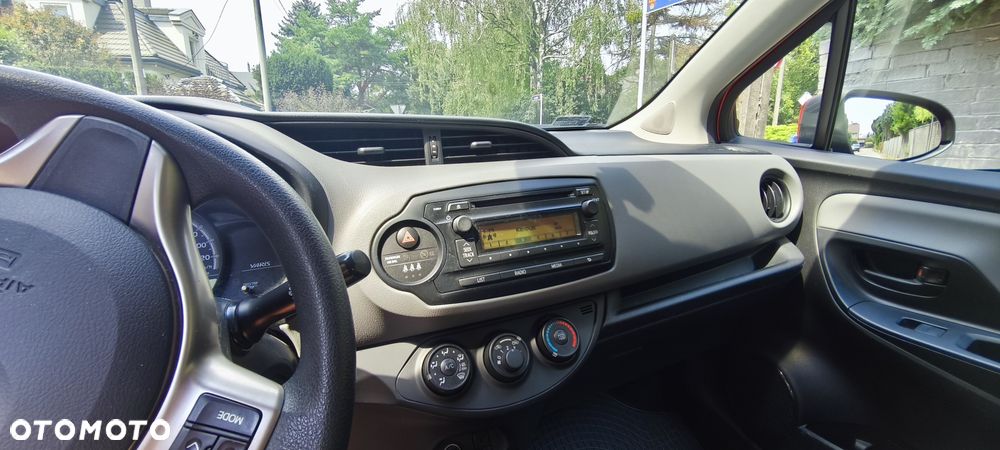 Toyota Yaris - 8