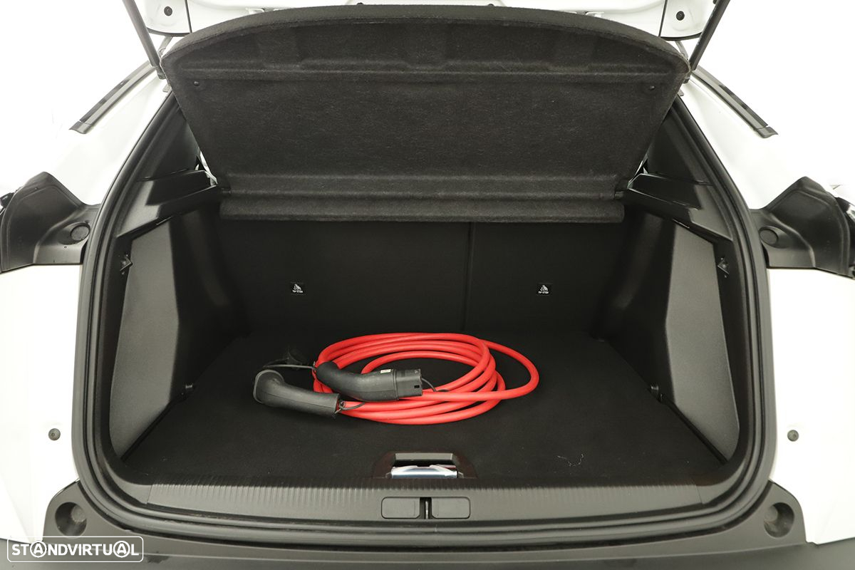 Peugeot e-2008 54 kWh GT - 25