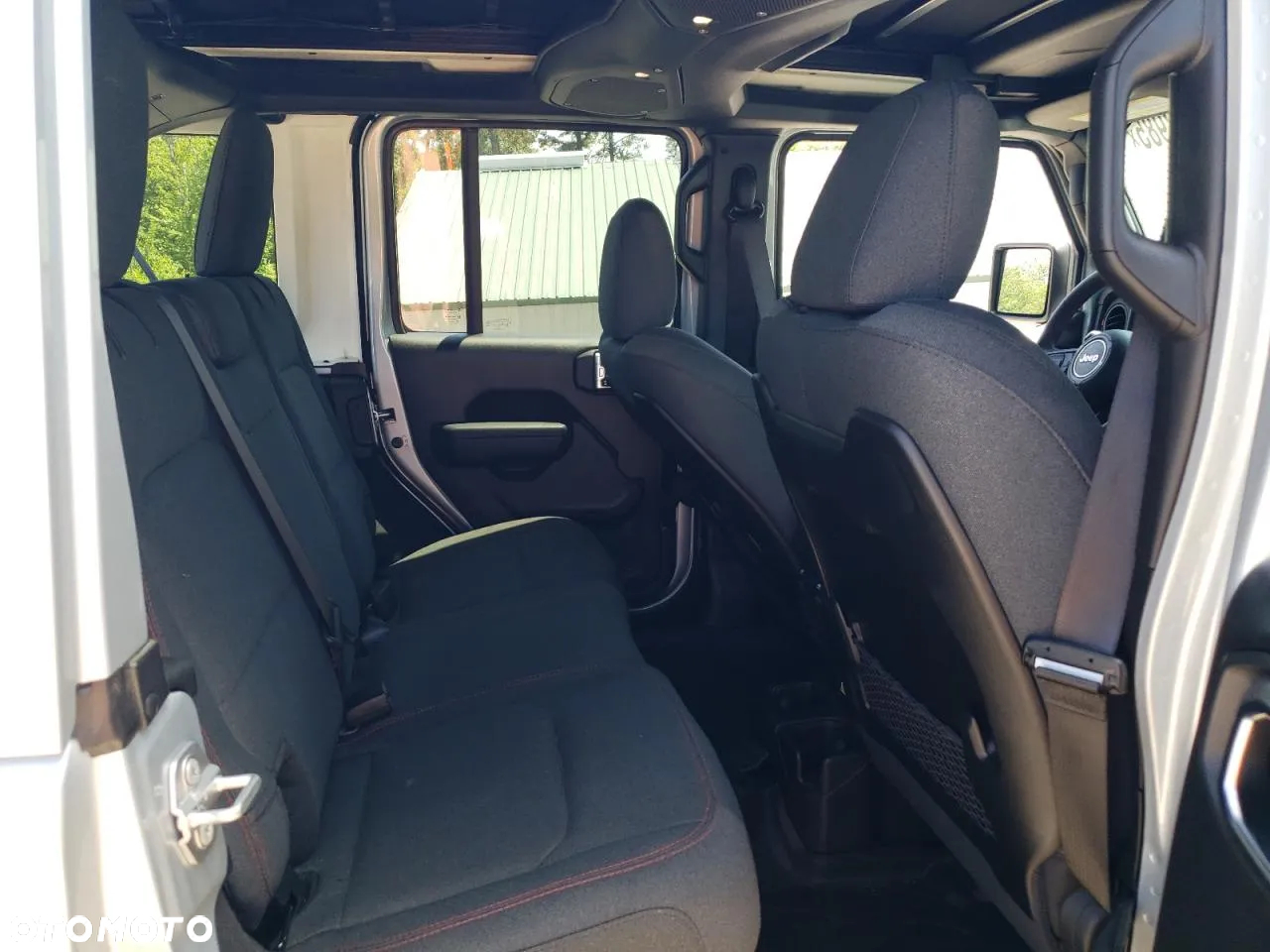 Jeep Wrangler - 7