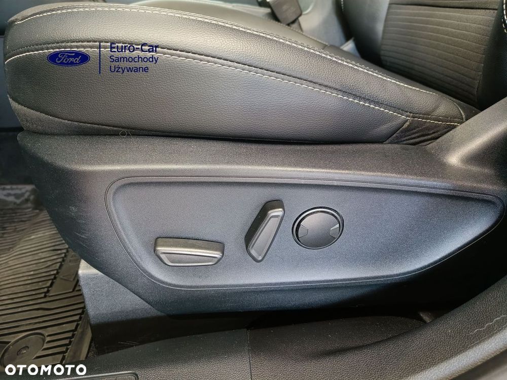 Ford Kuga 2.5 Duratec PHEV TITANIUM X - 18