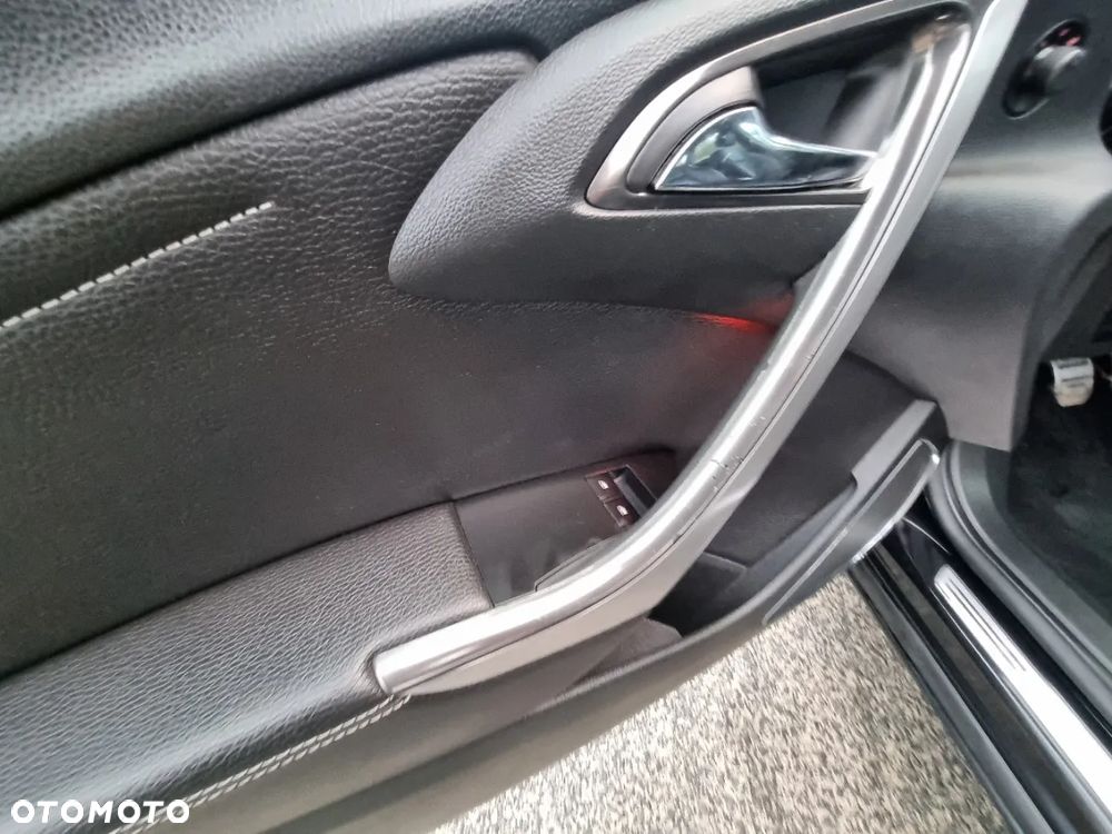 Opel Astra 1.4 T Sport S&S - 23