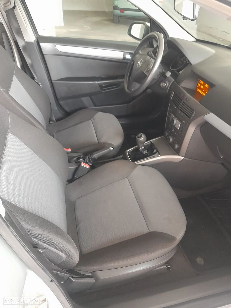 Opel Astra 1.4 Enjoy - 3