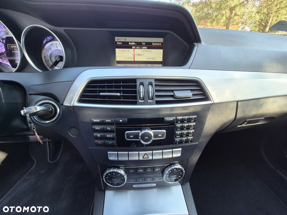 Mercedes-Benz Klasa C 180 (BlueEFFICIENCY) Avantgarde - 10