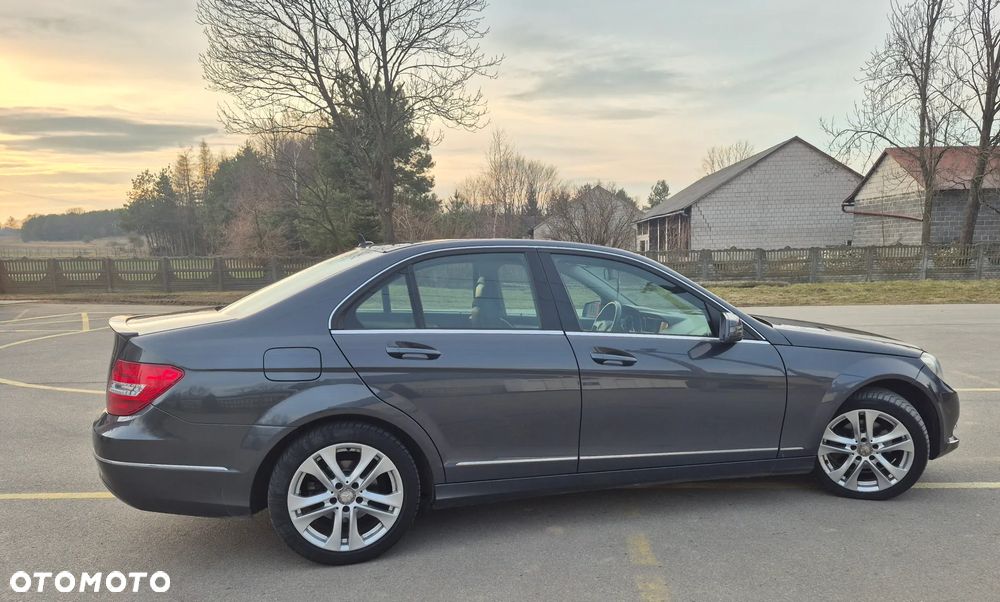 Mercedes-Benz Klasa C 180 T (BlueEFFICIENCY) 7G-TRONIC Avantgarde - 8