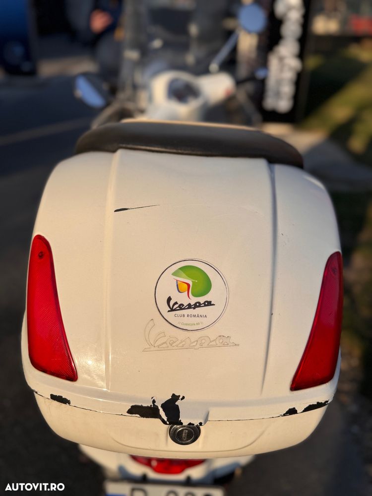 Vespa GTS 300 IE - 15