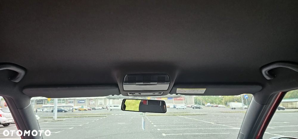 Skoda Fabia 1.2 TSI MONTE CARLO - 11