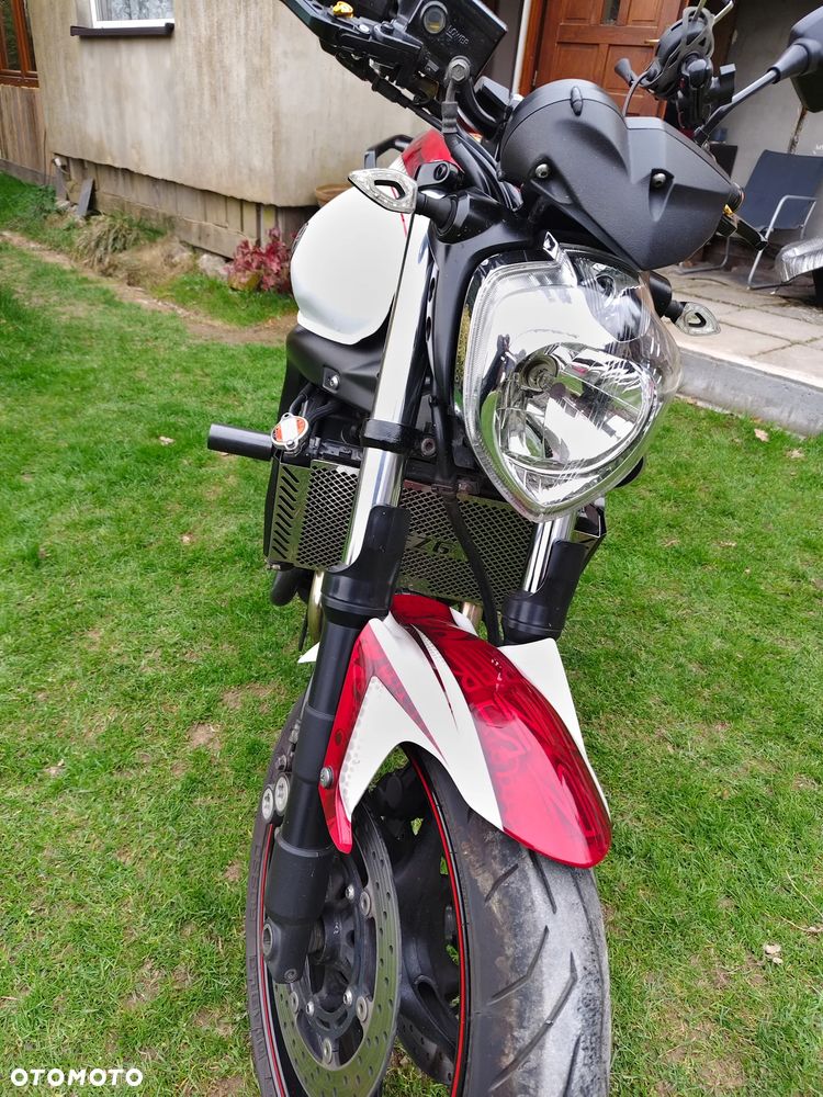 Yamaha FZ6 - 5