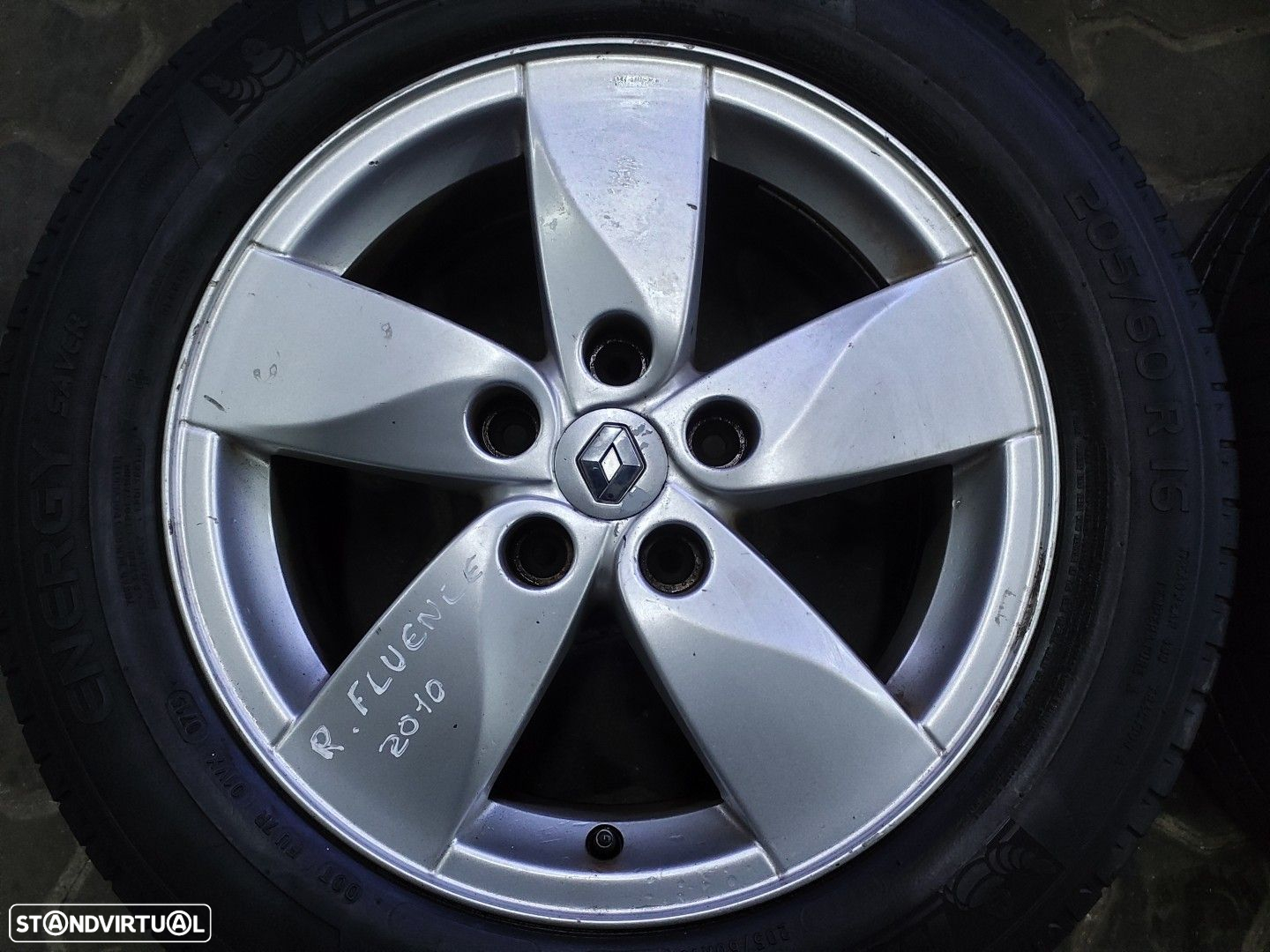 Jantes RENAULT FLUENCE (L3_) R16 Furação 5x114.3 - 5