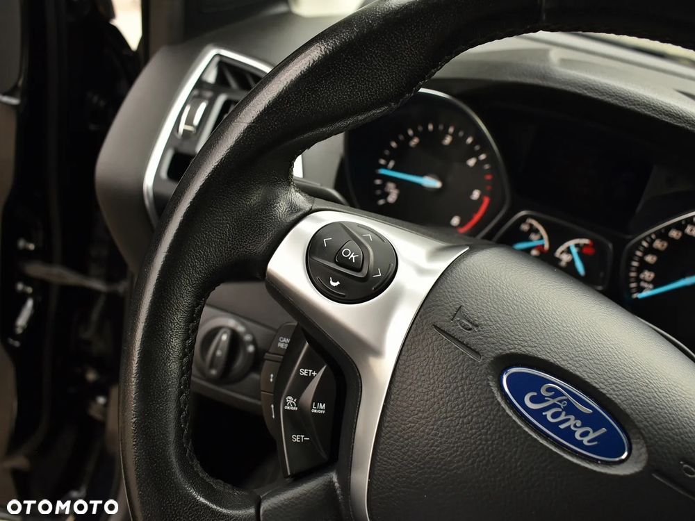 Ford Kuga - 16