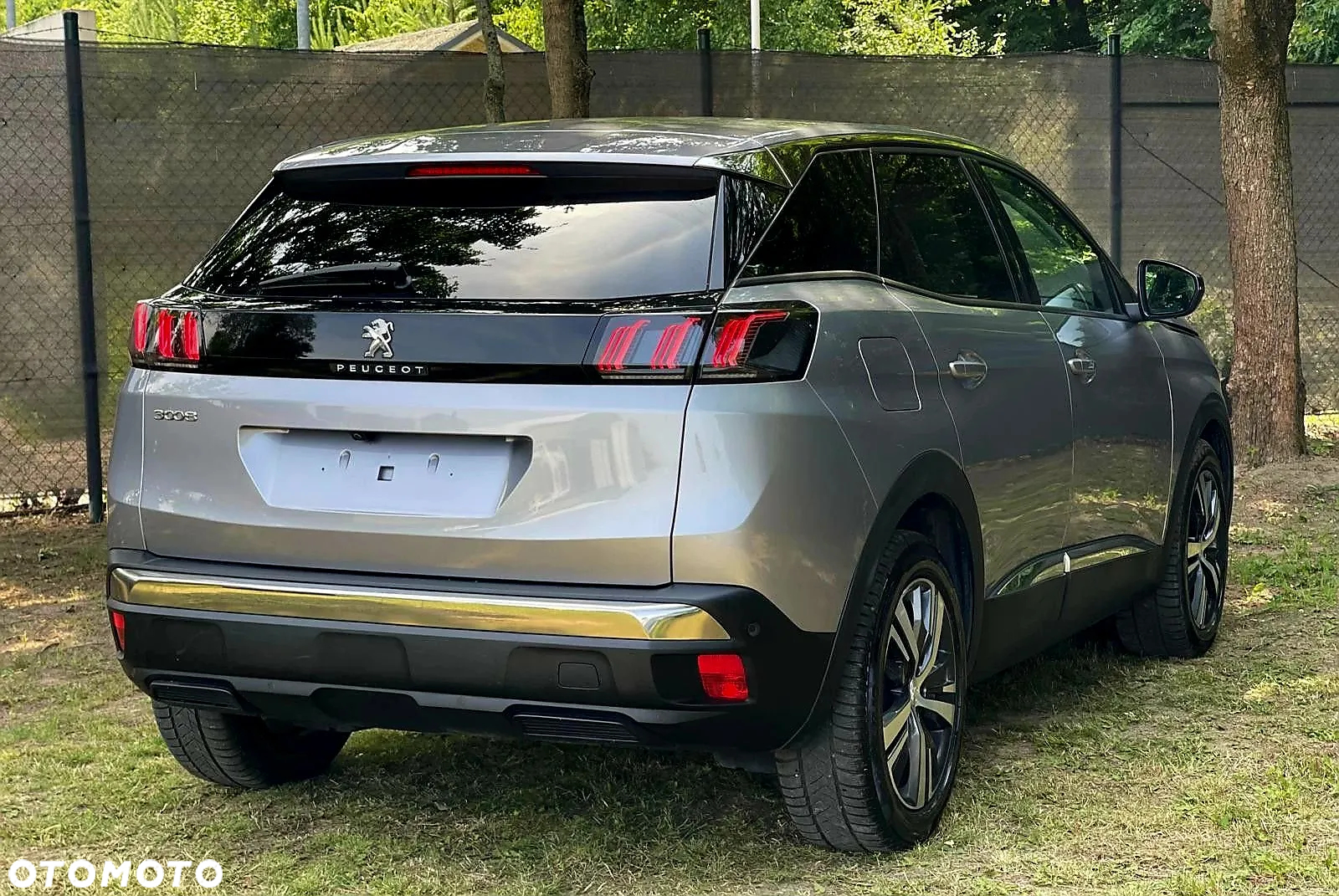 Peugeot 3008 PureTech 130 Stop & Start GPF EAT8 Allure Pack - 6