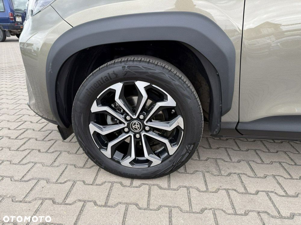 Toyota Yaris Cross - 11