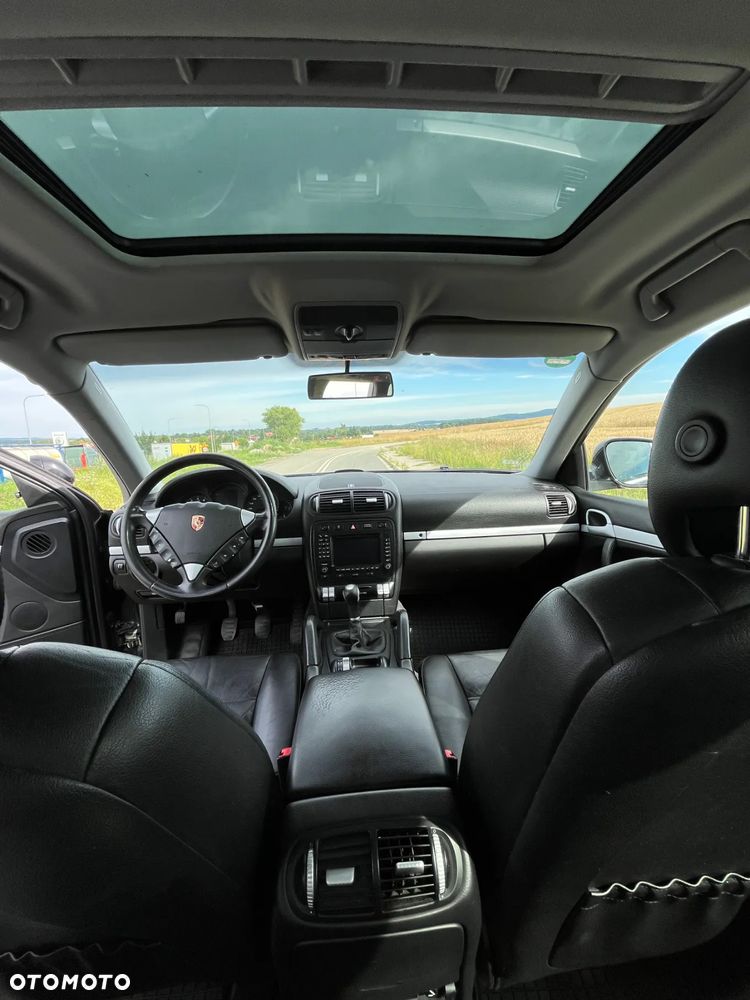 Porsche Cayenne Standard - 22