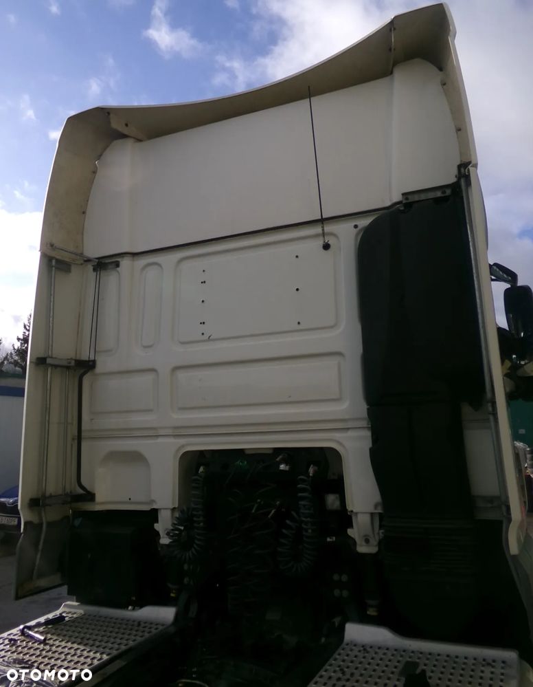 SPOJLER SPOILERY ZAKABINOWE KOMPLET OWIEWEK DAF XF (białe, czerwone, niebieskie, żółte) - 1